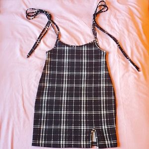 Size Small- Medium: Plaid overalls dress